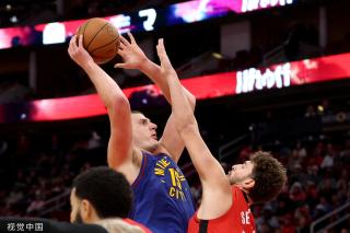 持高水平 持高水平