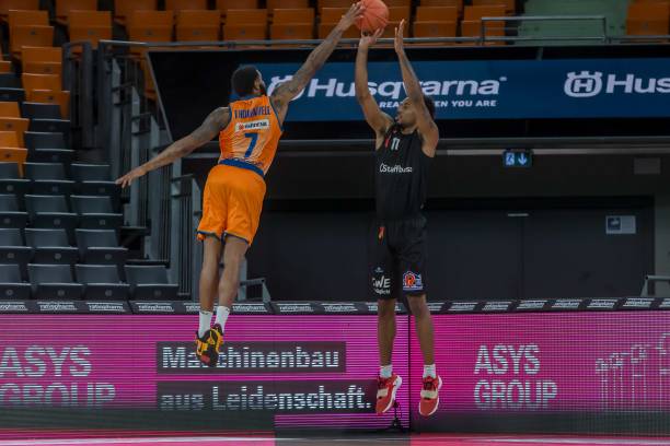 版的标题和 版的标题和