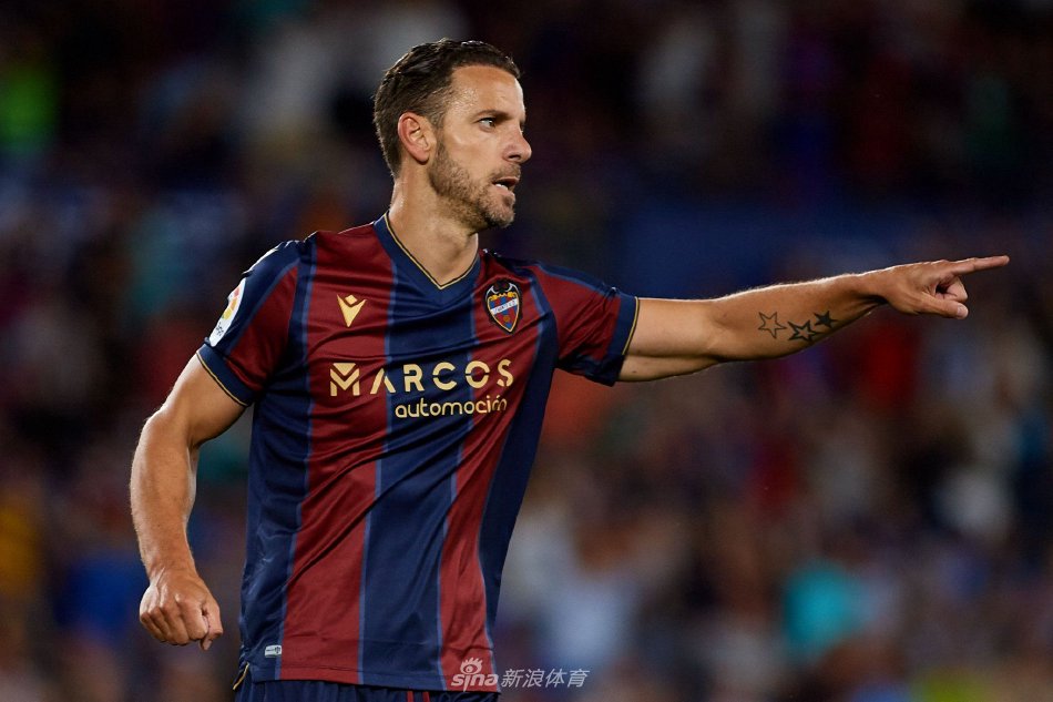 胡明轩展现 胡明轩展现