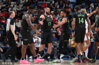 队在关键时 队在关键时